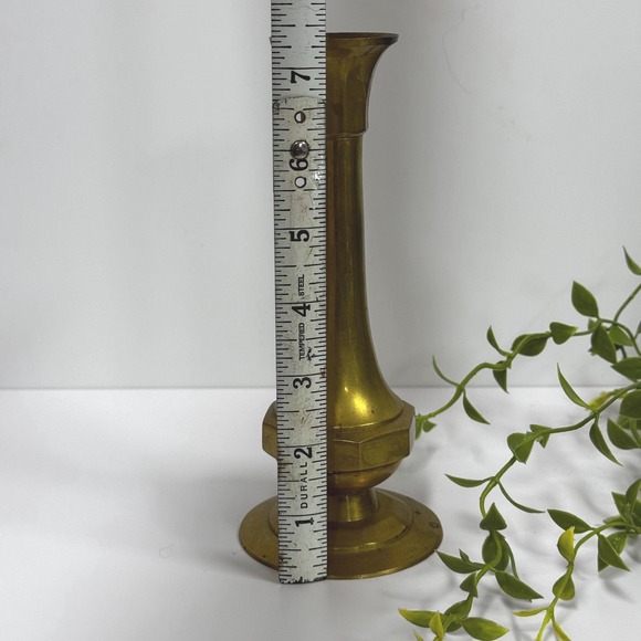 Vintage brass bud vase: 7.5" tall solid brass flare top - Picture 4 of 8